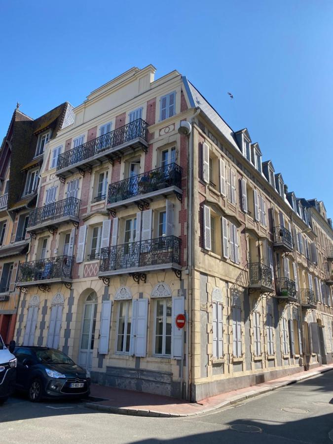 Le Petit Flaubert Apartment Trouville-sur-Mer Exterior foto